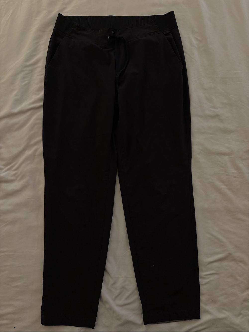 Women's Athleta Black Straight Leg Reflective Cuff Jogger Pants Size 12